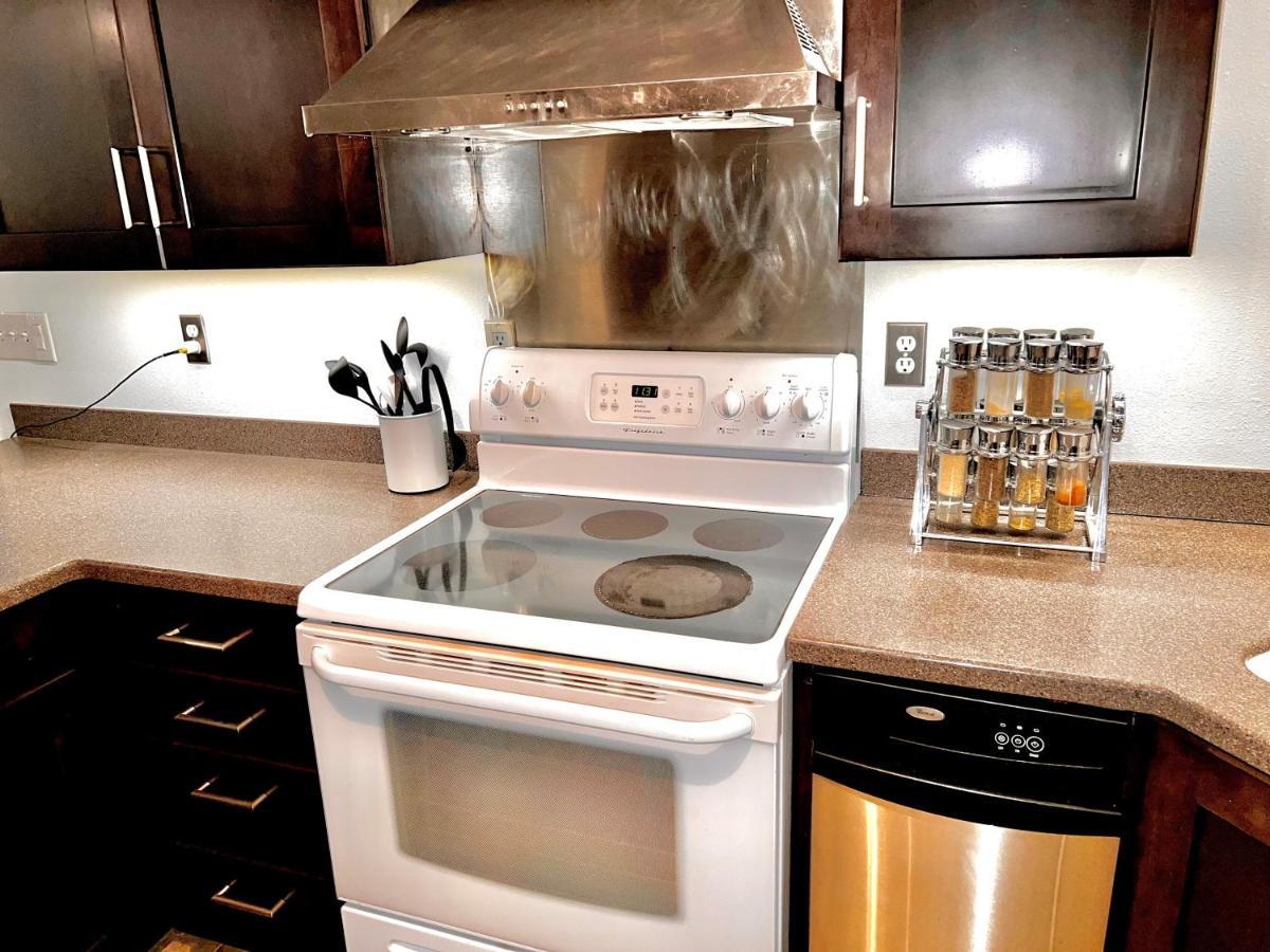 Newly Remodeled Spacious Units, Minutes From Mountains, Inlet, Downtown And Airport Anchorage Exterior foto