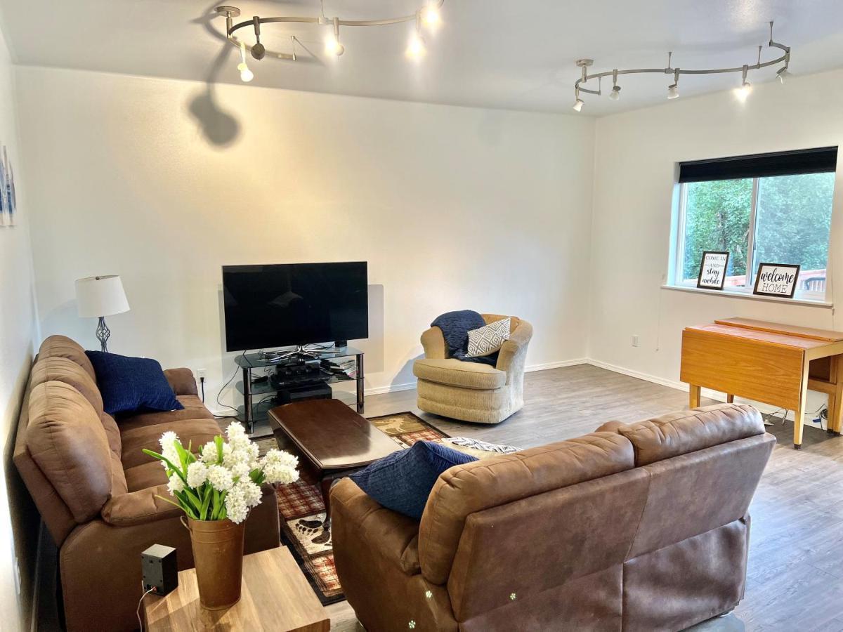 Newly Remodeled Spacious Units, Minutes From Mountains, Inlet, Downtown And Airport Anchorage Exterior foto